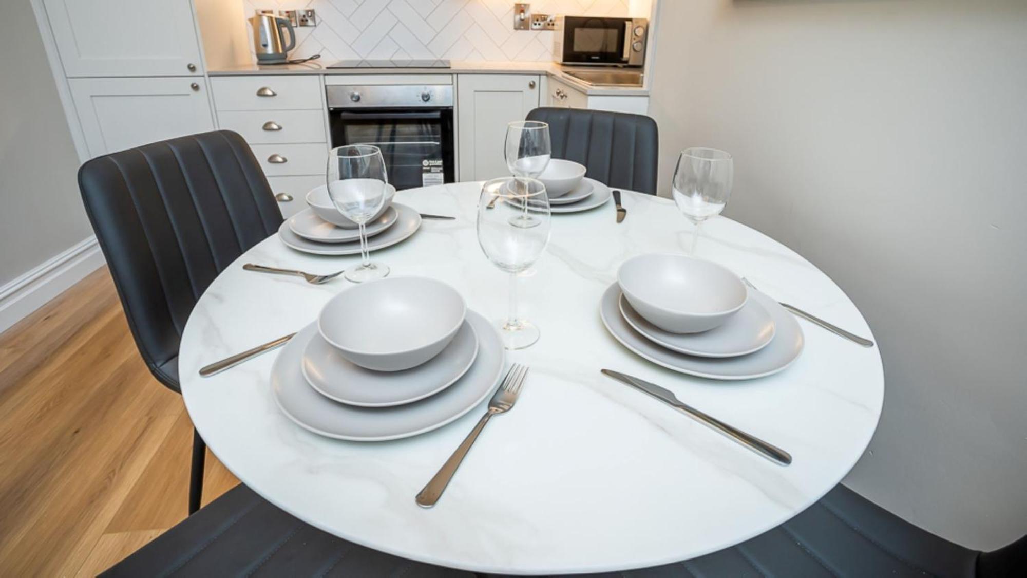 Modern 2 Bdr Apartment At Queens By Belfast City Breaks エクステリア 写真