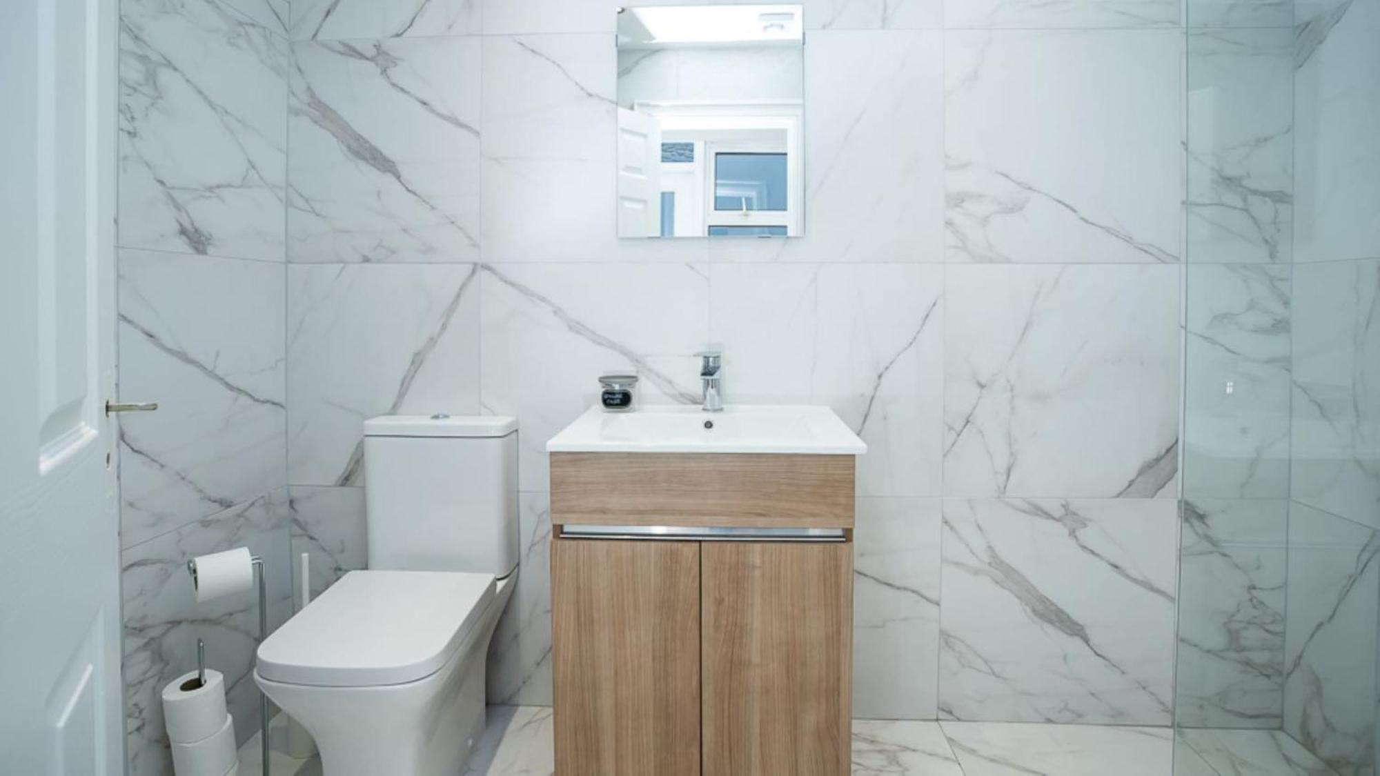 Modern 2 Bdr Apartment At Queens By Belfast City Breaks エクステリア 写真